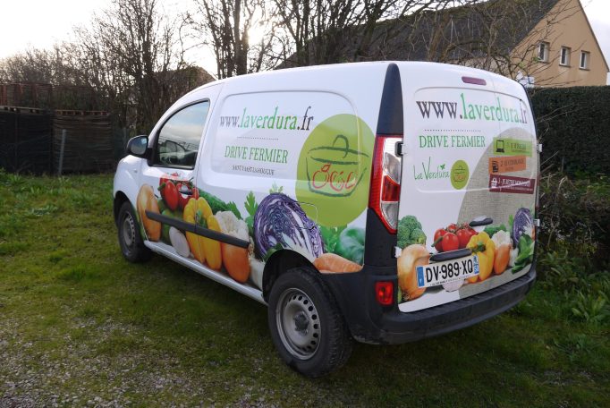stickage vehicule camionnette creation graphique cherbourg cotentin @agence so direct